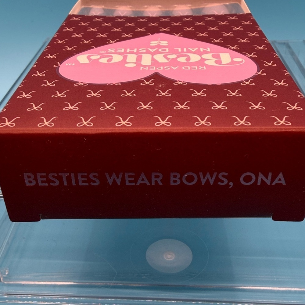 Red Aspen Besties Pink Press-On Nails - Picture 3 of 5